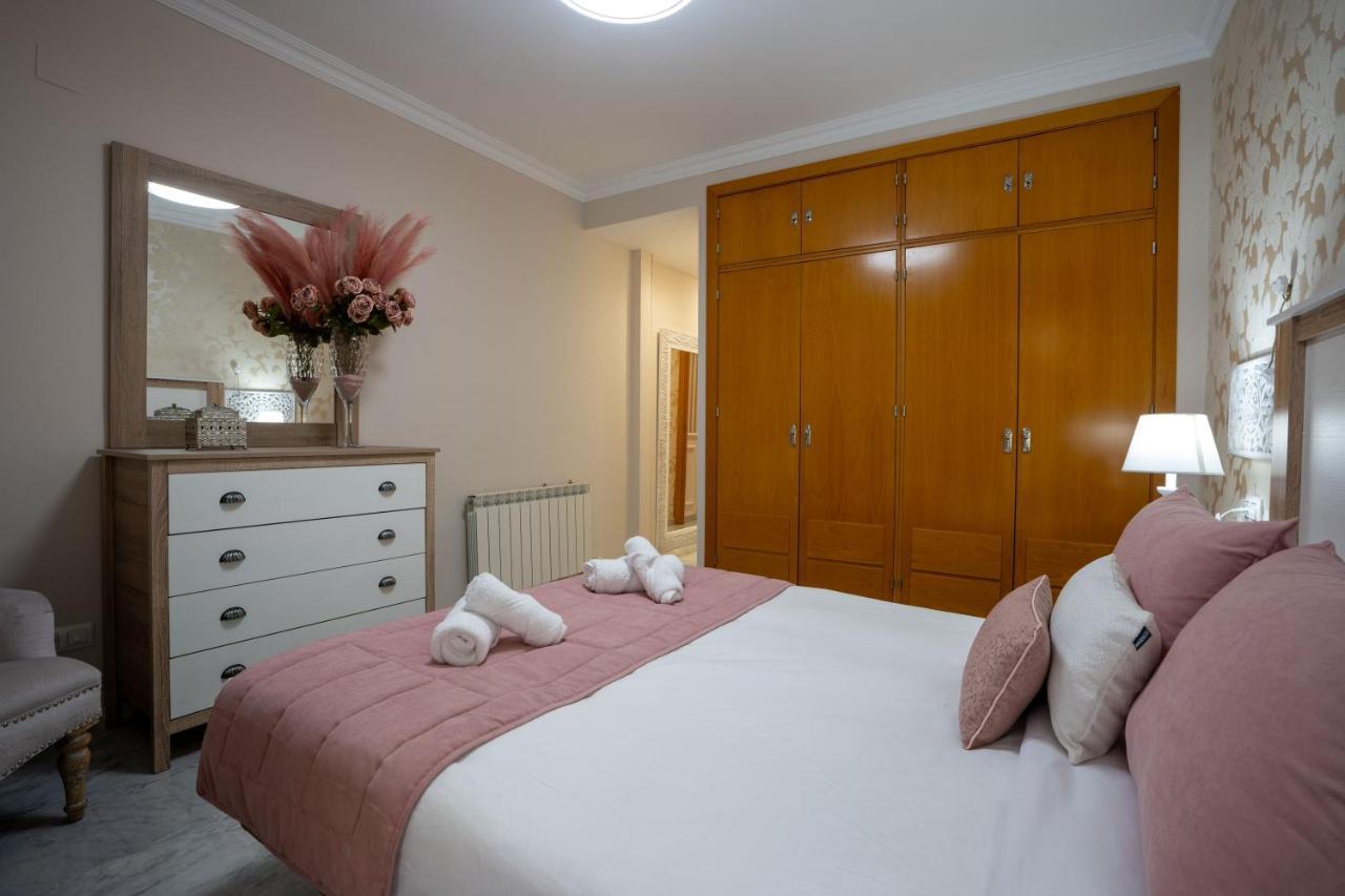 Reina Aixa- Apartamento Centro Granada Buitenkant foto