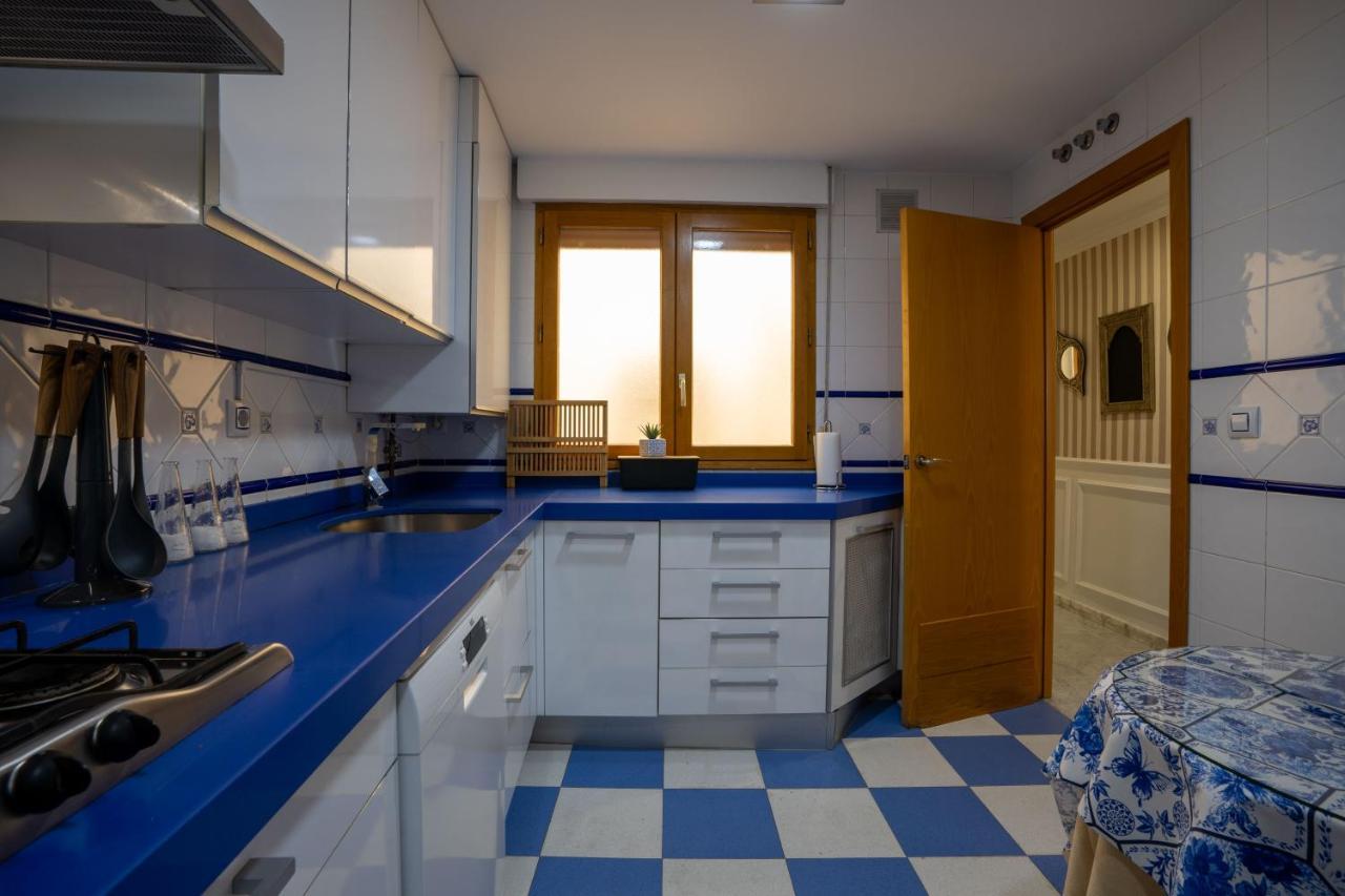 Reina Aixa- Apartamento Centro Granada Buitenkant foto
